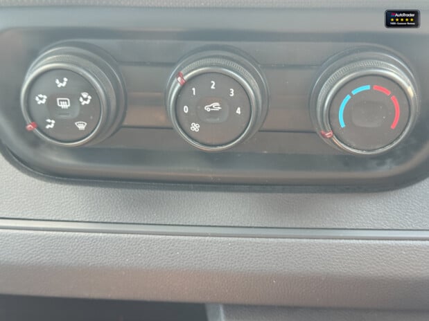 Renault Trafic LWB L2H1 Low Roof Ll30 Business Sensors EURO 6 28