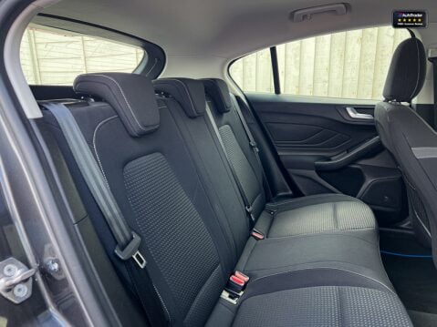 Ford Focus 1.0T EcoBoost Zetec Hatchback 5dr Petrol Manual Euro 6 (s/s) (125 ps) 11
