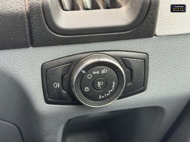 Ford Transit MWB L2H2 Medium Roof 290 EURO 6 NO VAT 22