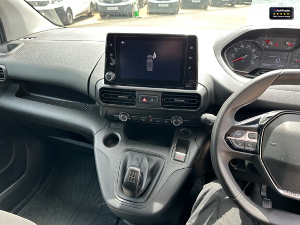 Peugeot Partner SWB L1H1 Bluehdi Asphalt Premium Air Con Cruise EURO 6 NO VAT 26
