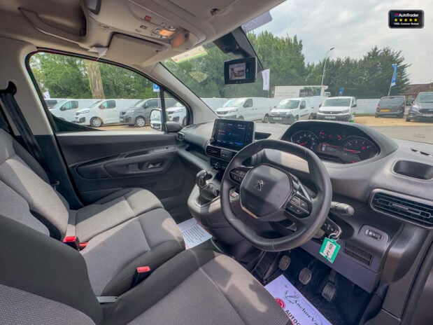 Peugeot Partner SWB L1H1 Bluehdi Asphalt Premium Air Con Cruise EU 15