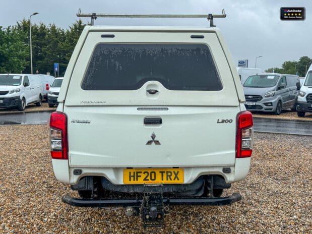 Mitsubishi L200 Crew Cab 4X4 2.2 DI-D CC 4WD 150ps EURO 6 7
