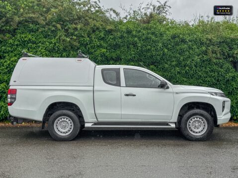 Mitsubishi L200 Crew Cab [SOLD MT] 4X4 2.2 DI-D CC 4WD 150ps EURO 6 4