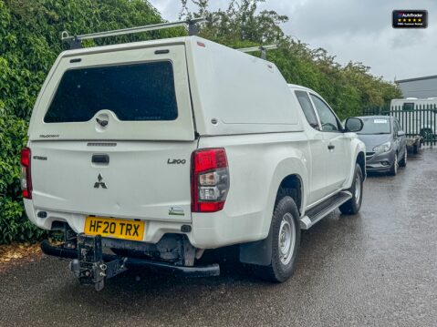 Mitsubishi L200 Crew Cab [SOLD MT] 4X4 2.2 DI-D CC 4WD 150ps EURO 6 3