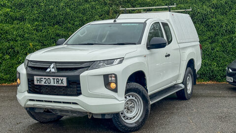 Mitsubishi L200 Crew Cab [SOLD MT] 4X4 2.2 DI-D CC 4WD 150ps EURO 6 