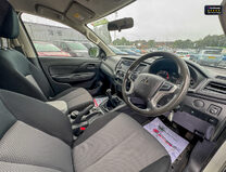Mitsubishi L200 Crew Cab [SOLD MT] 4X4 2.2 DI-D CC 4WD 150ps EURO 6 15