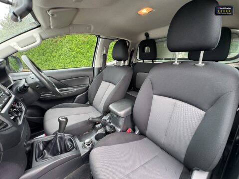 Mitsubishi L200 Crew Cab [SOLD MT] 4X4 2.2 DI-D CC 4WD 150ps EURO 6 12