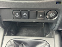 Mitsubishi L200 Crew Cab [SOLD MT] 4X4 2.2 DI-D CC 4WD 150ps EURO 6 30