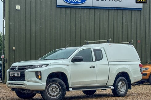 Mitsubishi L200 Crew Cab 4X4 2.2 DI-D CC 4WD 150ps EURO 6