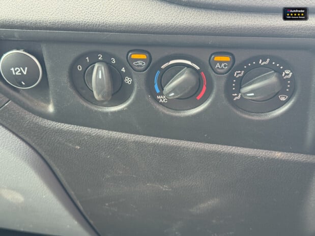 Ford Transit LWB L3H3 High Roof 350 Air Con Cruise EURO 6 31