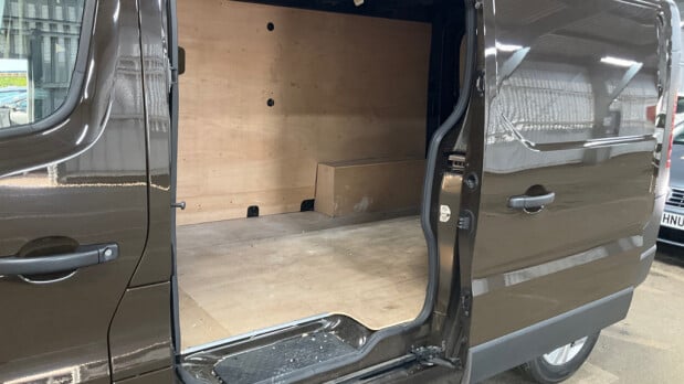 Renault Trafic LWB L2H1 Low Roof Ll30 Sport Dci Air Con Alloys Sensors EURO 6 NO VAT 6