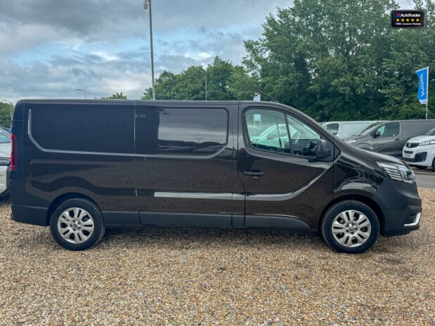 Renault Trafic LWB L2H1 Low Roof Ll30 Sport Dci Air Con Alloys Sensors EURO 6 NO VAT 5
