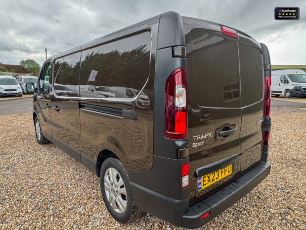 Renault Trafic LWB L2H1 Low Roof Ll30 Sport Dci Air Con Alloys Sensors EURO 6 NO VAT 10