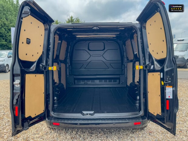 Ford Transit Custom AUTO SWB [SOLD SM] L1H1 320 Limited Alloys Air Con Cam Sensors EURO 6 NO VA 8