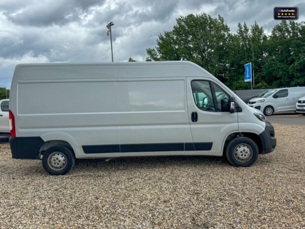 Peugeot Boxer LWB L3H2 Bluehdi 335 Professional Navigation EURO 6 5