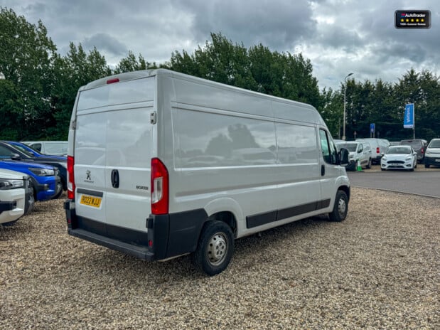 Peugeot Boxer LWB L3H2 Bluehdi 335 Professional Navigation EURO 6 6