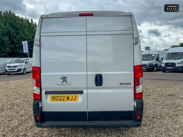 Peugeot Boxer LWB L3H2 Bluehdi 335 Professional Navigation EURO 6 7