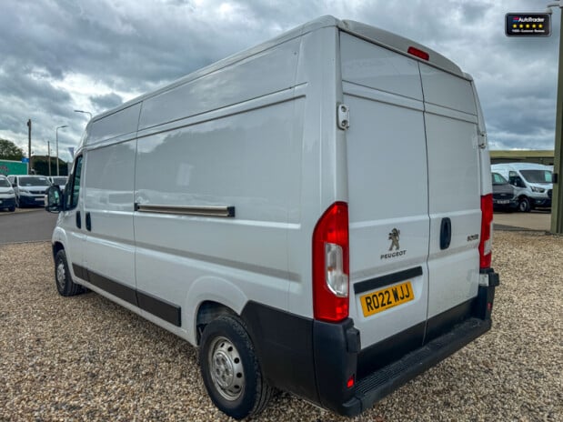 Peugeot Boxer LWB L3H2 Bluehdi 335 Professional Navigation EURO 6 10