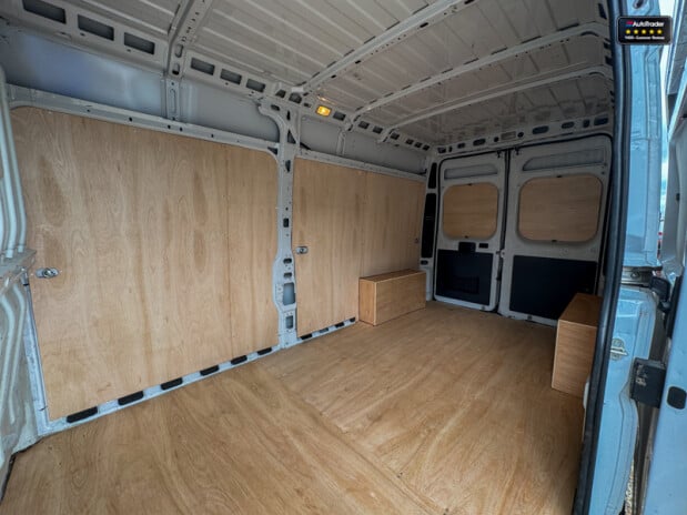 Peugeot Boxer LWB L3H2 Bluehdi 335 Professional Navigation EURO 6 11