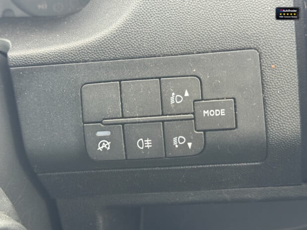 Peugeot Boxer LWB L3H2 Bluehdi 335 Professional Navigation EURO 6 23