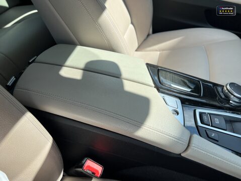 BMW 5 Series 535i 3.0 Luxury Saloon 4dr Petrol Auto Euro 6 (s/s) (306 ps) 33