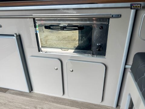 Volkswagen Transporter (Sold) Camper|4 Berth|Camper King|Highline|T30|Pop Top|Fridge|Cooker| 14