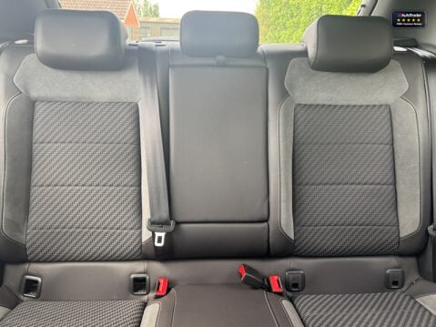 Volkswagen T-Roc 2.0 TSI GPF R-Line SUV 5dr Petrol DSG 4Motion Euro 6 (s/s) (190 ps) 13