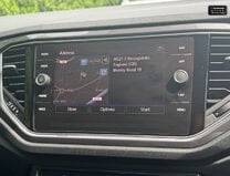 Volkswagen T-Roc 2.0 TSI GPF R-Line SUV 5dr Petrol DSG 4Motion Euro 6 (s/s) (190 ps) 17