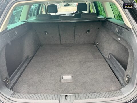 Volkswagen Passat 1.6 TDI BlueMotion Tech SE Business Estate 5dr Die 7