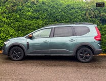 Dacia Jogger 1.0 TCe EXTREME MPV 5dr Petrol Manual Euro 6 (s/s) (110 ps) 31