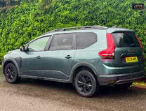 Dacia Jogger 1.0 TCe EXTREME MPV 5dr Petrol Manual Euro 6 (s/s) (110 ps) 32