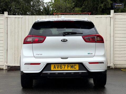 Kia Niro (Sold) 1.6h GDi 4 SUV 5dr Petrol Hybrid DCT Euro 6 16in Alloy Sunroof (139 8