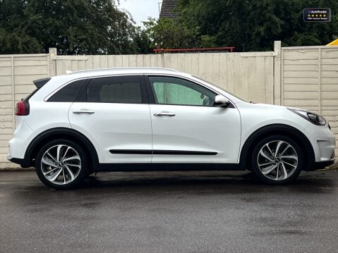 Kia Niro (Sold) 1.6h GDi 4 SUV 5dr Petrol Hybrid DCT Euro 6 16in Alloy Sunroof (139 5
