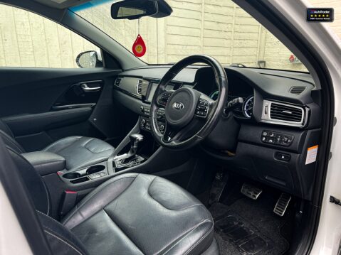 Kia Niro (Sold) 1.6h GDi 4 SUV 5dr Petrol Hybrid DCT Euro 6 16in Alloy Sunroof (139 17