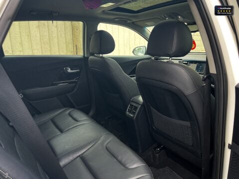 Kia Niro (Sold) 1.6h GDi 4 SUV 5dr Petrol Hybrid DCT Euro 6 16in Alloy Sunroof (139 10
