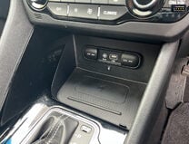 Kia Niro (Sold) 1.6h GDi 4 SUV 5dr Petrol Hybrid DCT Euro 6 16in Alloy Sunroof (139 26