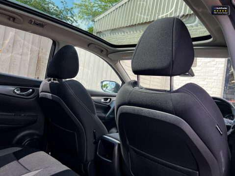 Nissan Qashqai 1.2 DIG-T N-Connecta SUV 5dr Petrol Manual Euro 6 (s/s) (115 ps) 12
