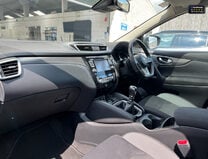 Nissan Qashqai 1.2 DIG-T N-Connecta SUV 5dr Petrol Manual Euro 6 (s/s) (115 ps) 17