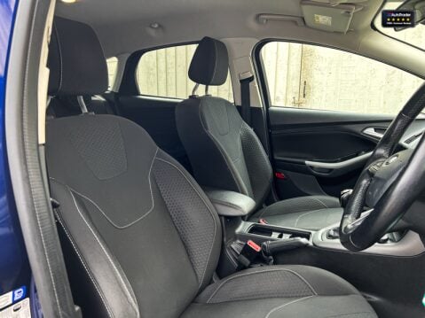 Ford Focus Sold 1.0T EcoBoost Zetec Edition Hatchback 5dr Petrol Manual Euro 6 (125 ps 16