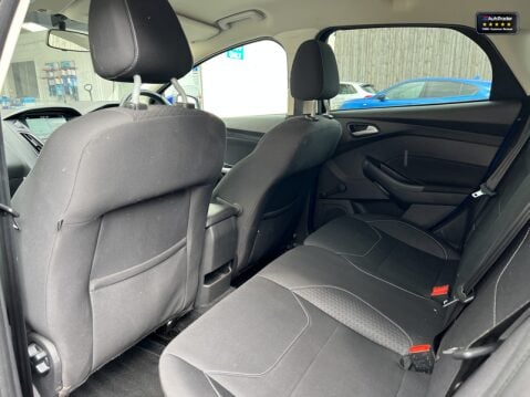 Ford Focus Sold 1.0T EcoBoost Zetec Edition Hatchback 5dr Petrol Manual Euro 6 (125 ps 12