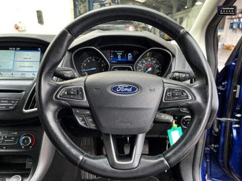 Ford Focus Sold 1.0T EcoBoost Zetec Edition Hatchback 5dr Petrol Manual Euro 6 (125 ps 18