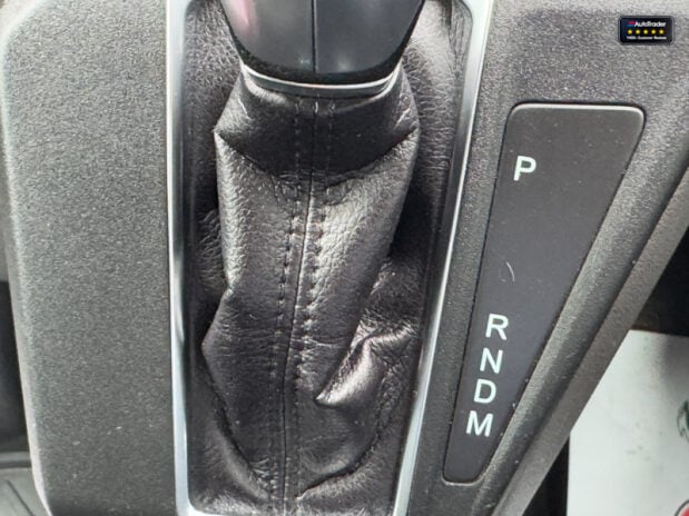 Ford Transit Custom Crew Cab [SOLD CR] AUTO SWB L1H1 300 Limited Air Con Cam Sensors EURO 6 NO 40