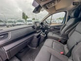 Renault Trafic SWB L1H1 Extra Sport Air Con Camera Nav Sensors EURO 6 NO VAT 12