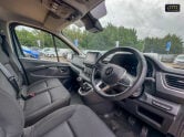 Renault Trafic SWB L1H1 Extra Sport Air Con Camera Nav Sensors EURO 6 NO VAT 15