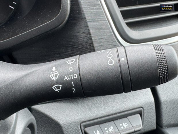 Renault Trafic SWB L1H1 Extra Sport Air Con Camera Nav Sensors EURO 6 NO VAT 25