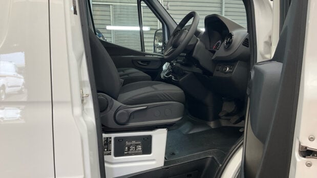 Mercedes-Benz Sprinter LWB L3H2 Medium Roof 315 Cdi Progressive EURO 6 7