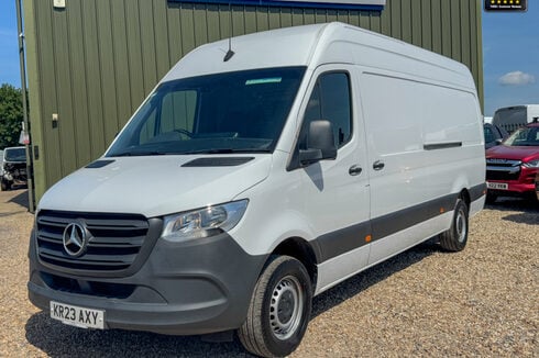Mercedes-Benz Sprinter LWB L3H2 Medium Roof 315 Cdi Progressive EURO 6