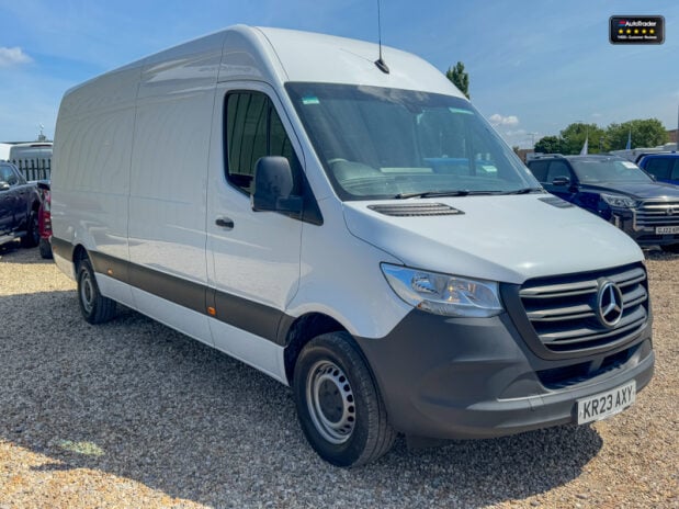 Mercedes-Benz Sprinter LWB L3H2 [SOLD MT] Medium Roof 315 Cdi Progressive EURO 6 4