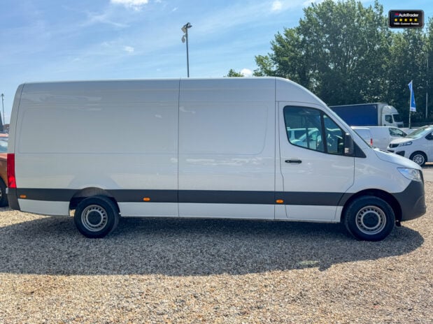 Mercedes-Benz Sprinter LWB L3H2 [SOLD MT] Medium Roof 315 Cdi Progressive EURO 6 5
