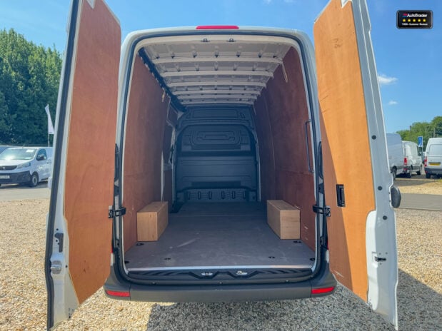 Mercedes-Benz Sprinter LWB L3H2 [SOLD MT] Medium Roof 315 Cdi Progressive EURO 6 8